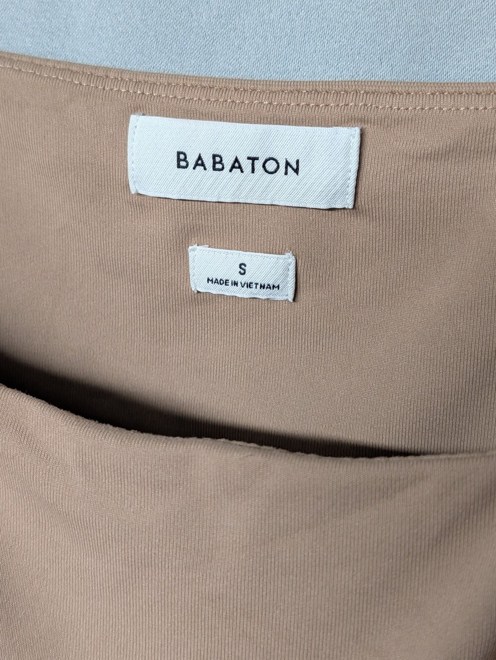 Aritzia Babaton Sculpt Knit Squareneck Cropped Tank Size Small - Picture 3 of 6